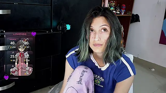 Snapshot of Camila---torres chatting on May 26, 2026, 5:49 am Camila---torres online show from May 26, 2026, 5:49 am