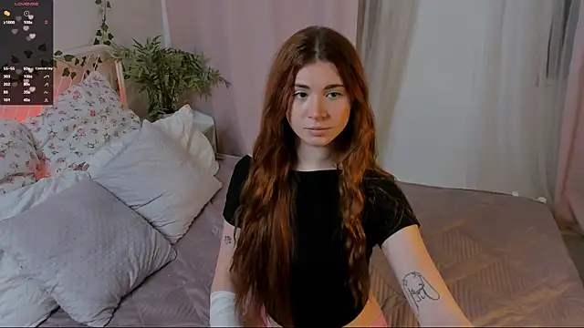 Snapshot of Freckle_Diyana chatting on November 12, 2025, 5:06 pm Freckle Diyana online show from November 12, 2025, 5:06 pm