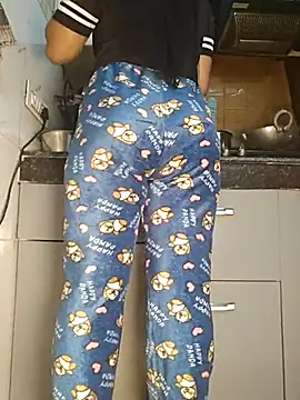 Manpreet kaur21 online show from February 12, 2025, 12:55 pm