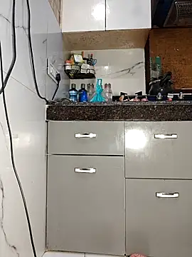 Snapshot of Manpreet_kaur21 chatting on December 19, 2025, 6:05 am Manpreet kaur21 online show from December 19, 2025, 6:05 am