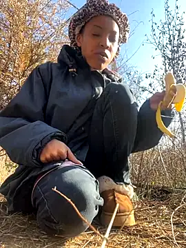 Snapshot of KimiAqua chatting on November 20, 2025, 3:12 pm KimiAqua online show from November 20, 2025, 3:12 pm