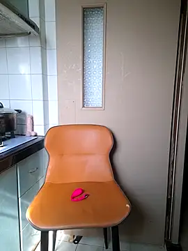 Snapshot of LenaShow chatting on January 6, 2026, 5:55 am LenaShow online show from January 6, 2026, 5:55 am