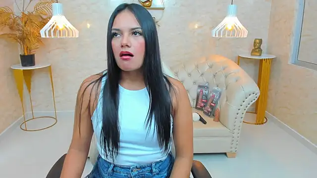 Snapshot of LYA_SWEETX chatting on September 19, 2025, 3:43 am LYA SWEETX online show from September 19, 2025, 3:43 am