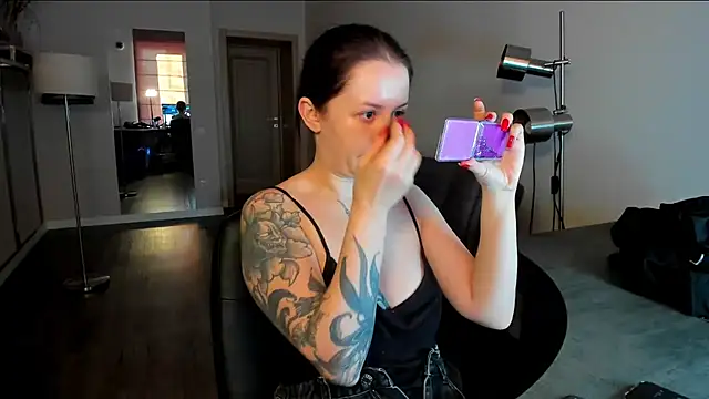 Snapshot of VioletCatt chatting on February 10, 2026, 6:34 am VioletCatt online show from February 10, 2026, 6:34 am