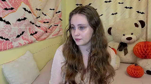 Sellya Houston online show from October 15, 2025, 2:47 pm