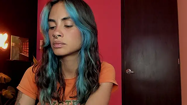 Snapshot of Juanadearco5 chatting on December 3, 2025, 10:42 pm Juanadearco5 online show from December 3, 2025, 10:42 pm