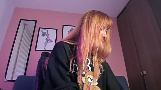 Snapshot of SensualJane2 chatting on March 23, 2025, 1:53 am SensualJane2 online show from March 23, 2025, 1:53 am