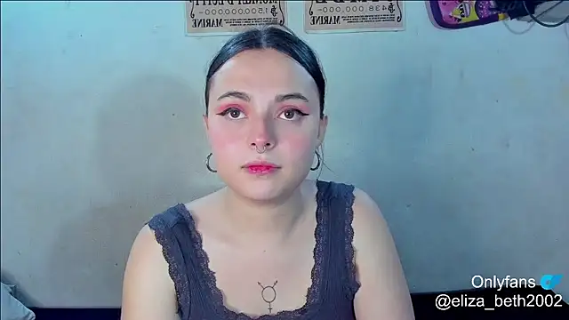 Snapshot of elizabethtaylorxxx chatting on October 11, 2025, 5:41 am elizabethtaylorxxx online show from October 11, 2025, 5:41 am