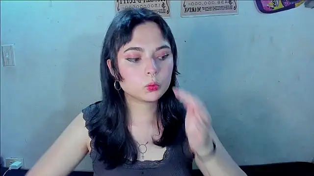 Snapshot of elizabethtaylorxxx chatting on October 26, 2025, 12:33 am elizabethtaylorxxx online show from October 26, 2025, 12:33 am