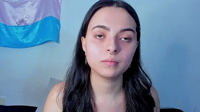 Snapshot of elizabethtaylorxxx chatting on June 20, 2026, 5:40 pm elizabethtaylorxxx online show from June 20, 2026, 5:40 pm