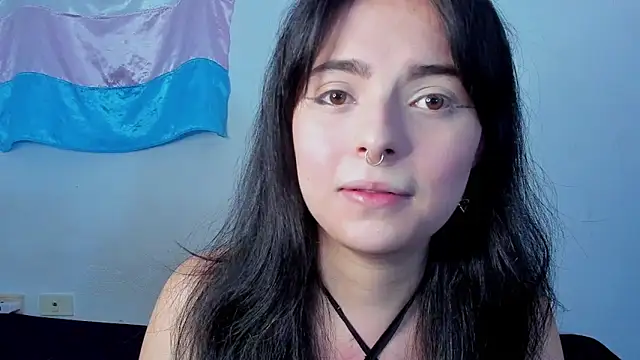 Snapshot of elizabethtaylorxxx chatting on June 18, 2026, 2:11 pm elizabethtaylorxxx online show from June 18, 2026, 2:11 pm