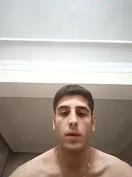 Snapshot of arenn1997 chatting on October 26, 2025, 12:11 am arenn1997 online show from October 26, 2025, 12:11 am