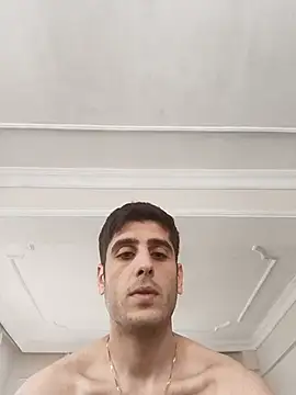 Snapshot of arenn1997 chatting on November 2, 2025, 12:21 pm arenn1997 online show from November 2, 2025, 12:21 pm