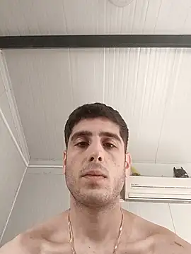 Snapshot of arenn1997 chatting on December 16, 2025, 12:20 pm arenn1997 online show from December 16, 2025, 12:20 pm