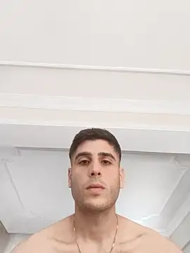 Snapshot of arenn1997 chatting on November 9, 2025, 12:09 pm arenn1997 online show from November 9, 2025, 12:09 pm