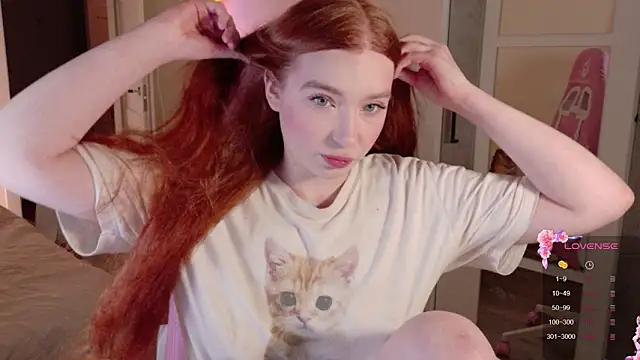 Snapshot of cinnabon_girls chatting on February 19, 2026, 12:29 am cinnabon girls online show from February 19, 2026, 12:29 am