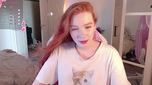 cinnabon girls online show from October 19, 2025, 7:33 am