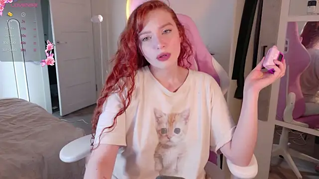 cinnabon girls online show from October 20, 2025, 12:06 pm