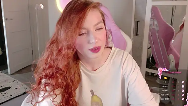 Snapshot of cinnabon_girls chatting on December 19, 2025, 12:25 am cinnabon girls online show from December 19, 2025, 12:25 am