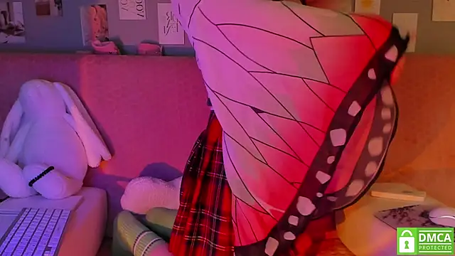 Snapshot of dreamgirllovee chatting on March 2, 2025, 1:04 am dreamgirllovee online show from March 2, 2025, 1:04 am