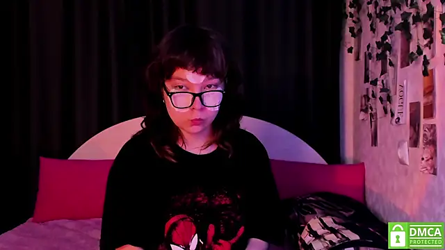 Snapshot of dreamgirllovee chatting on November 21, 2025, 3:27 am dreamgirllovee online show from November 21, 2025, 3:27 am