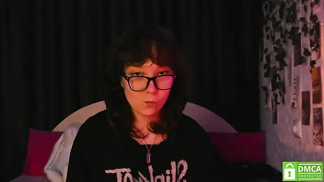 Snapshot of dreamgirllovee chatting on September 24, 2025, 9:10 pm dreamgirllovee online show from September 24, 2025, 9:10 pm