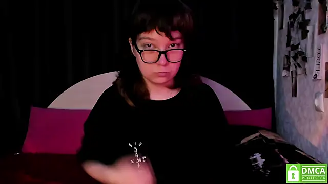 Snapshot of dreamgirllovee chatting on November 1, 2025, 1:23 am dreamgirllovee online show from November 1, 2025, 1:23 am