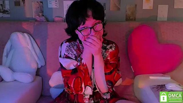 Snapshot of dreamgirllovee chatting on March 1, 2025, 4:04 am dreamgirllovee online show from March 1, 2025, 4:04 am