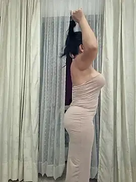 Snapshot of viollett_28 chatting on November 25, 2025, 11:27 pm viollett 28 online show from November 25, 2025, 11:27 pm