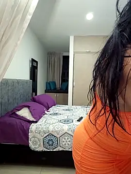 Snapshot of viollett_28 chatting on November 28, 2025, 11:05 pm viollett 28 online show from November 28, 2025, 11:05 pm