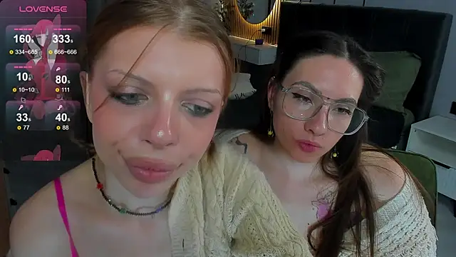 Snapshot of Hannah_Carr chatting on December 13, 2025, 8:04 pm Hannah Carr online show from December 13, 2025, 8:04 pm