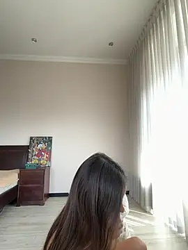 Hott Lolla online show from March 23, 2026, 8:36 am