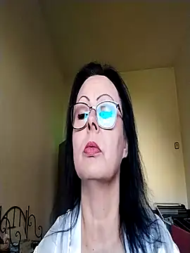 Snapshot of Judithmilf chatting on September 21, 2025, 8:41 am Judithmilf online show from September 21, 2025, 8:41 am