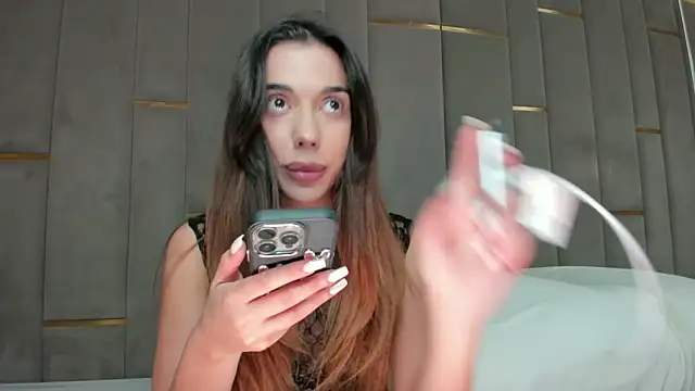 Snapshot of eva_lim chatting on June 4, 2026, 10:09 am eva lim online show from June 4, 2026, 10:09 am