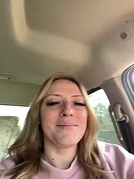 lezbean24 online show from March 6, 2026, 4:02 pm