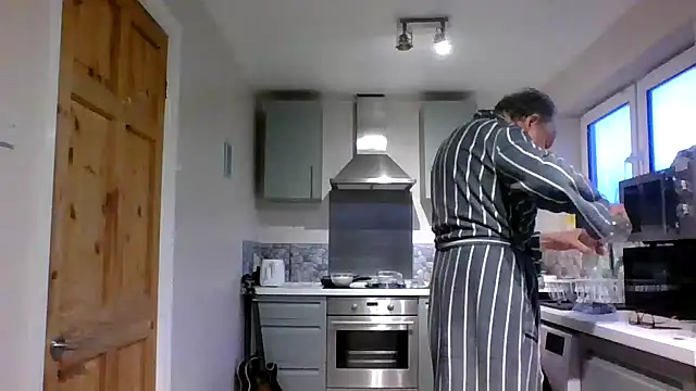 Snapshot of jimmybenido chatting on March 1, 2026, 5:35 pm jimmybenido online show from March 1, 2026, 5:35 pm