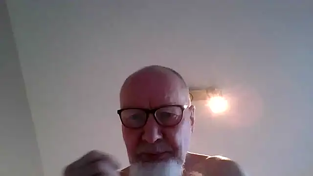 Snapshot of jimmybenido chatting on March 20, 2026, 5:47 pm jimmybenido online show from March 20, 2026, 5:47 pm