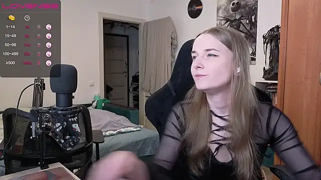 Snapshot of stellablondy chatting on September 16, 2025, 2:51 pm stellablondy online show from September 16, 2025, 2:51 pm