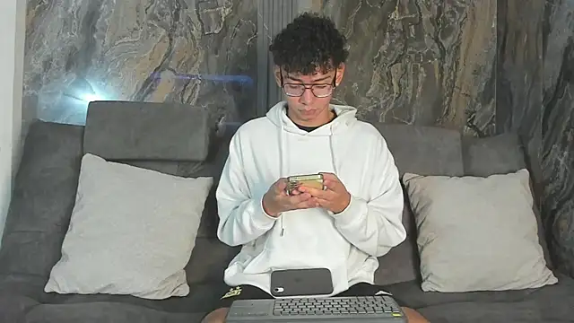 Daviid laidd online show from November 28, 2025, 7:14 pm