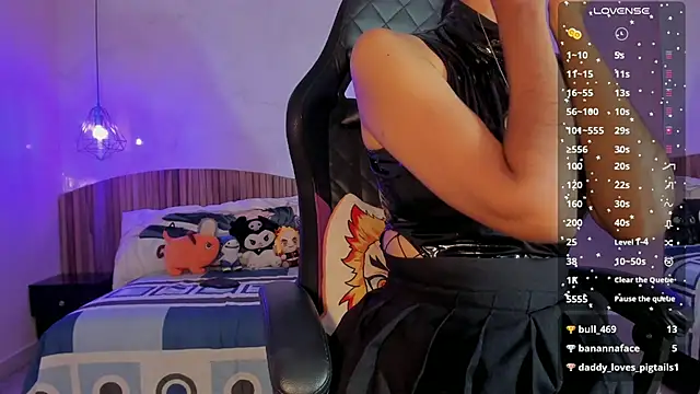 Snapshot of IamNayuta chatting on November 9, 2025, 8:02 pm IamNayuta online show from November 9, 2025, 8:02 pm