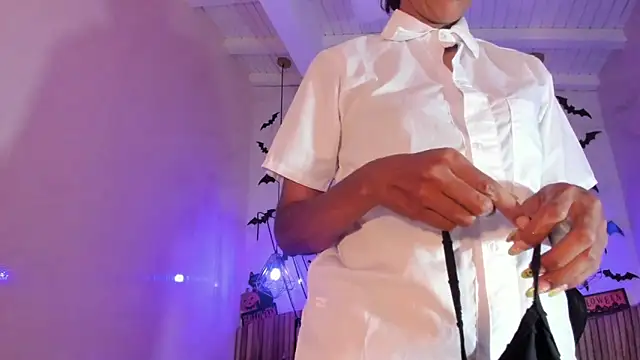 Snapshot of IamNayuta chatting on October 30, 2025, 7:33 pm IamNayuta online show from October 30, 2025, 7:33 pm