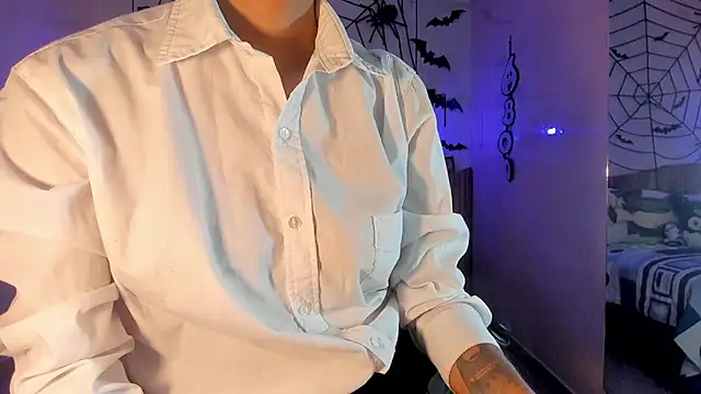 Snapshot of IamNayuta chatting on October 24, 2025, 7:46 pm IamNayuta online show from October 24, 2025, 7:46 pm