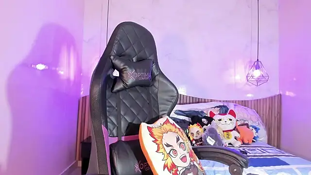 Snapshot of IamNayuta chatting on October 2, 2025, 8:12 pm IamNayuta online show from October 2, 2025, 8:12 pm