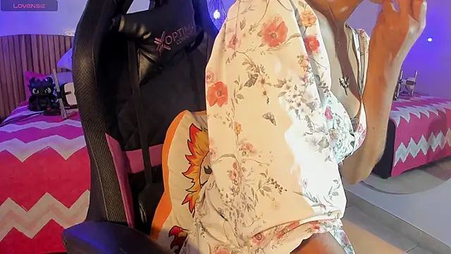 Snapshot of IamNayuta chatting on December 5, 2025, 3:16 am IamNayuta online show from December 5, 2025, 3:16 am