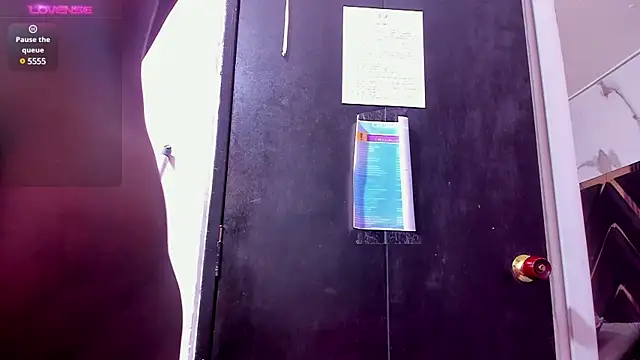 Snapshot of sweetebonny1 chatting on December 6, 2024, 1:06 pm sweetebonny1 online show from December 6, 2024, 1:06 pm