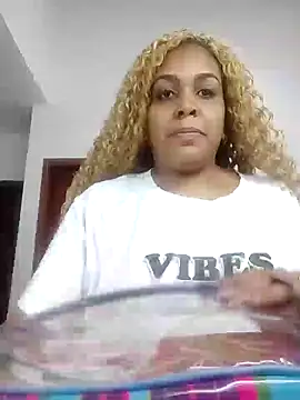 ELLA KELLY online show from January 17, 2026, 11:36 am