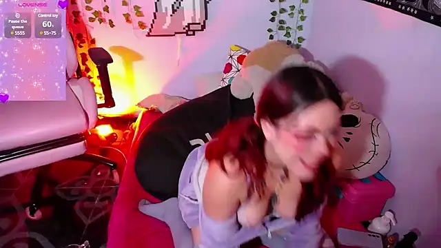 Erza escarleth online show from December 29, 2024, 4:16 am