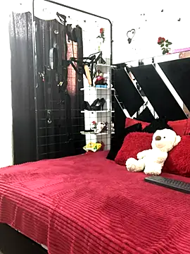 Snapshot of 1lovelygirls chatting on November 25, 2025, 12:05 pm 1lovelygirls online show from November 25, 2025, 12:05 pm