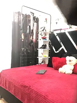 Snapshot of 1lovelygirls chatting on November 27, 2025, 12:05 pm 1lovelygirls online show from November 27, 2025, 12:05 pm