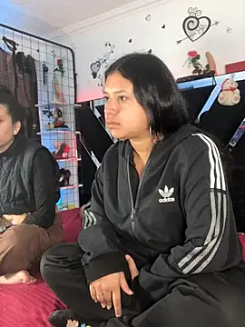 Snapshot of 1lovelygirls chatting on November 20, 2025, 12:17 pm 1lovelygirls online show from November 20, 2025, 12:17 pm